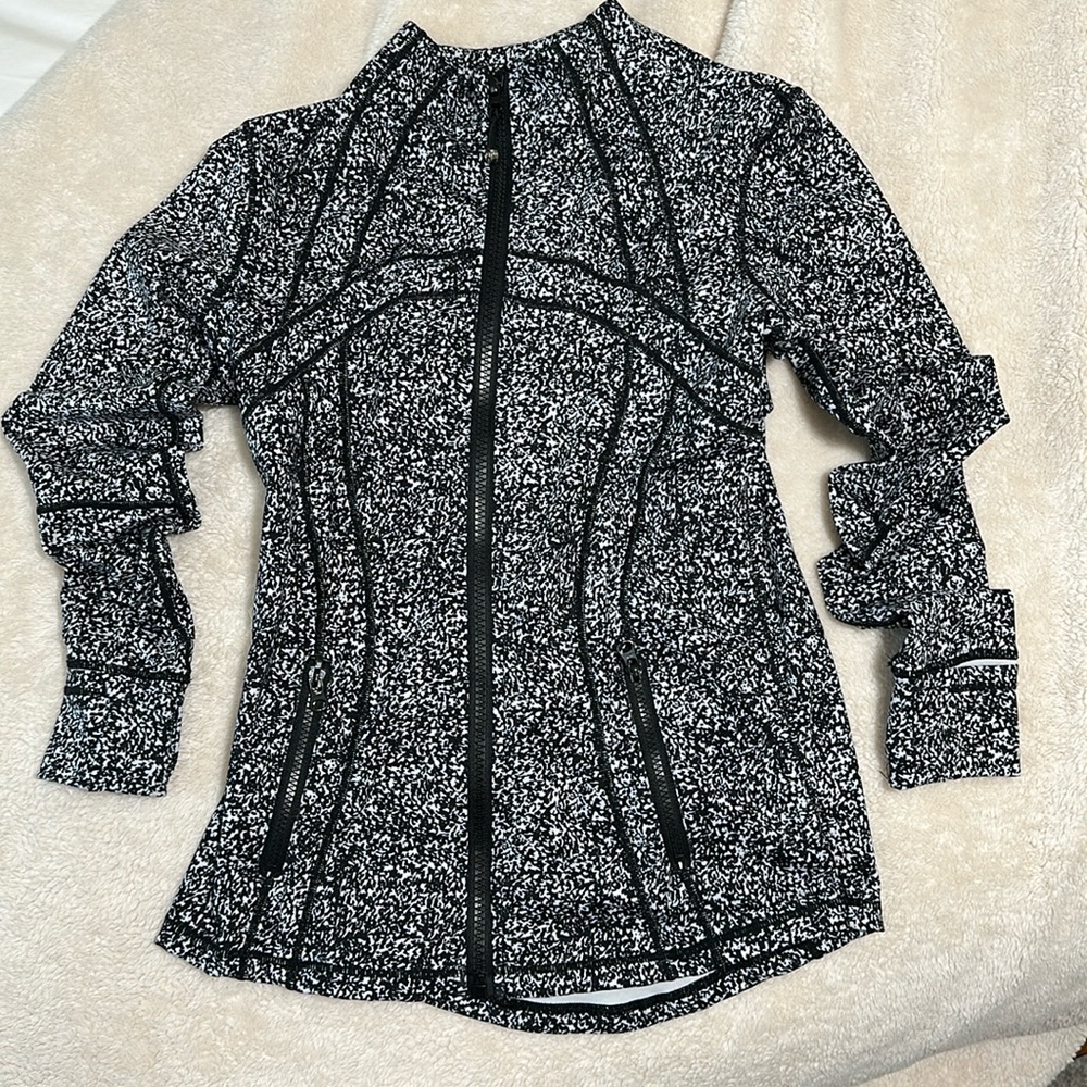 Lululemon Define jacket no size dot EUC